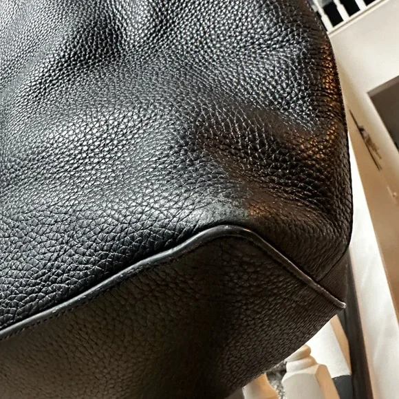 Tory Burch Large Taylor Black Pebbled Leather Tote Shoulder Bag - Picture 13 of 16